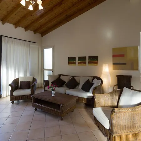 Villa Amoroza Pissouri
